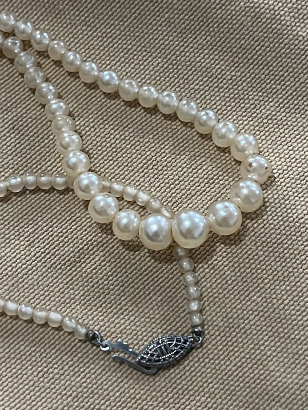 Vintage Glass Pearl Necklace